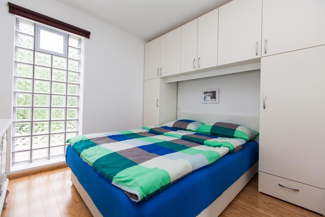 Apartments Vista 诺维·维诺多尔斯基 外观 照片